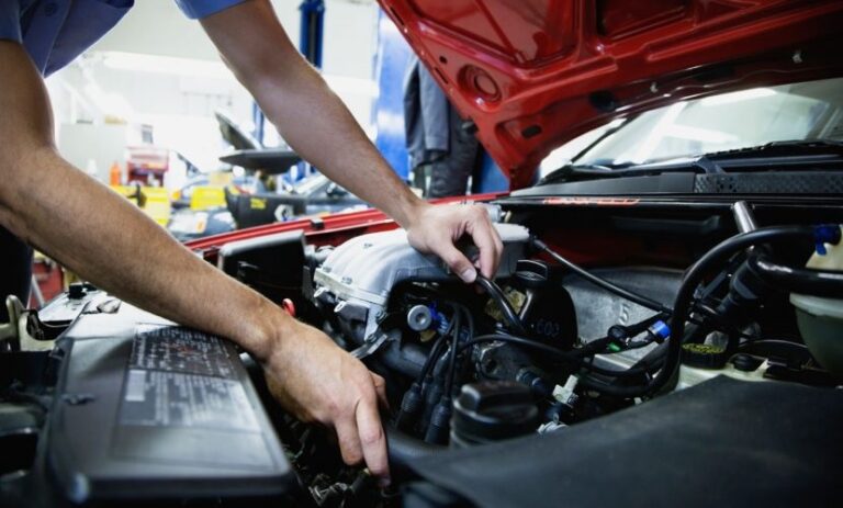 Customer Communication Tips for Car Water Pump Repair Services